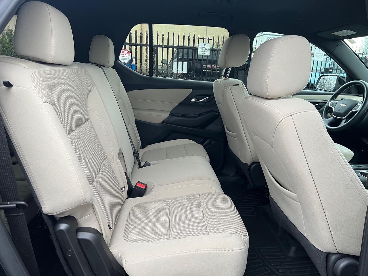 2023 Chevrolet Traverse LS Photo33