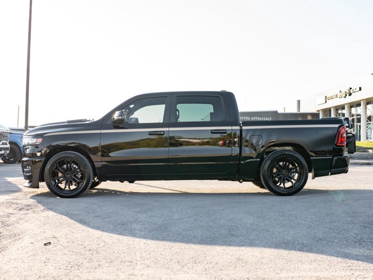 2026 RAM 1500 SPORT Photo4