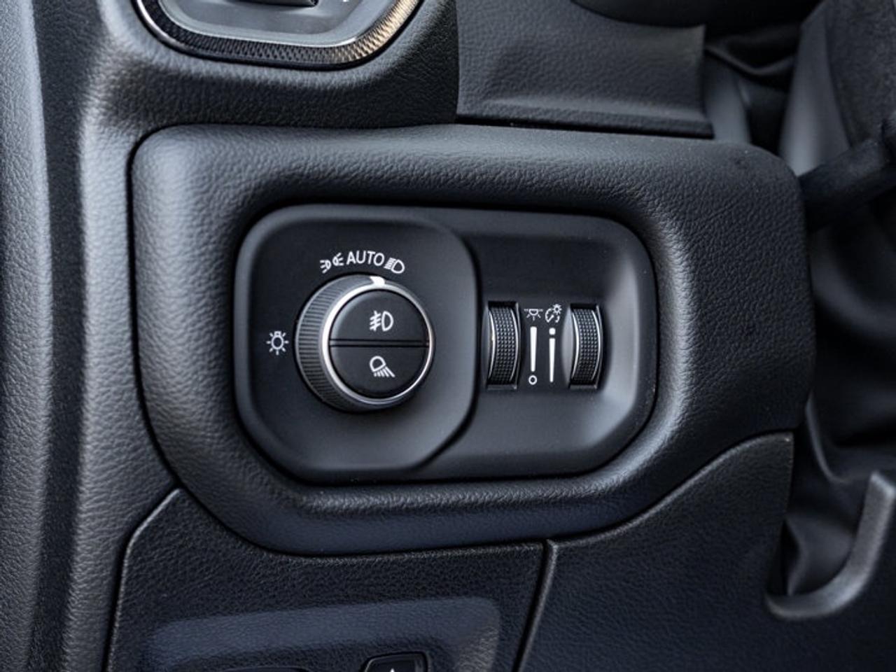 2026 RAM 1500 SPORT Photo