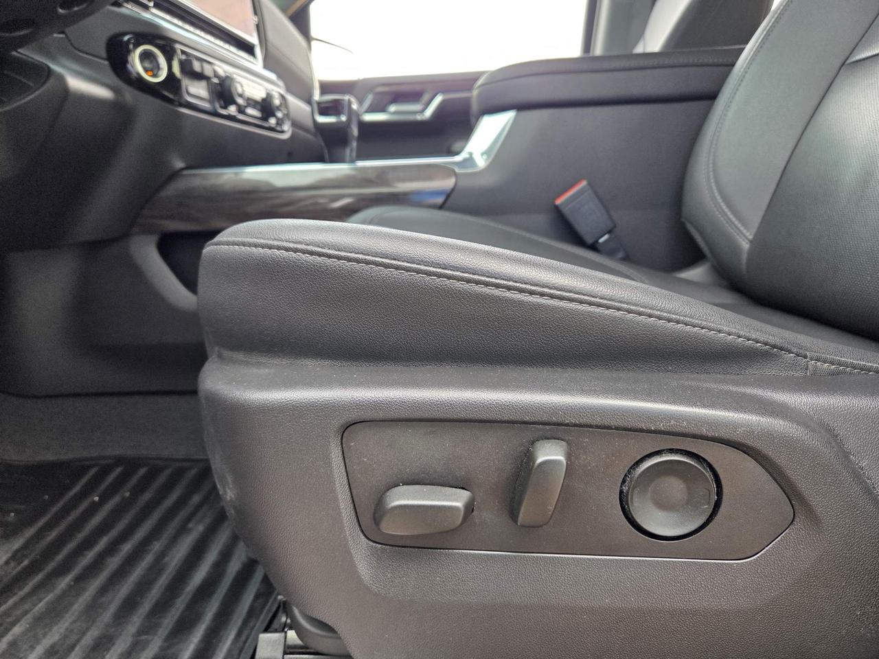 2023 Chevrolet Silverado 1500 LTZ Convenience Package | Leather | 20's Wheels Photo