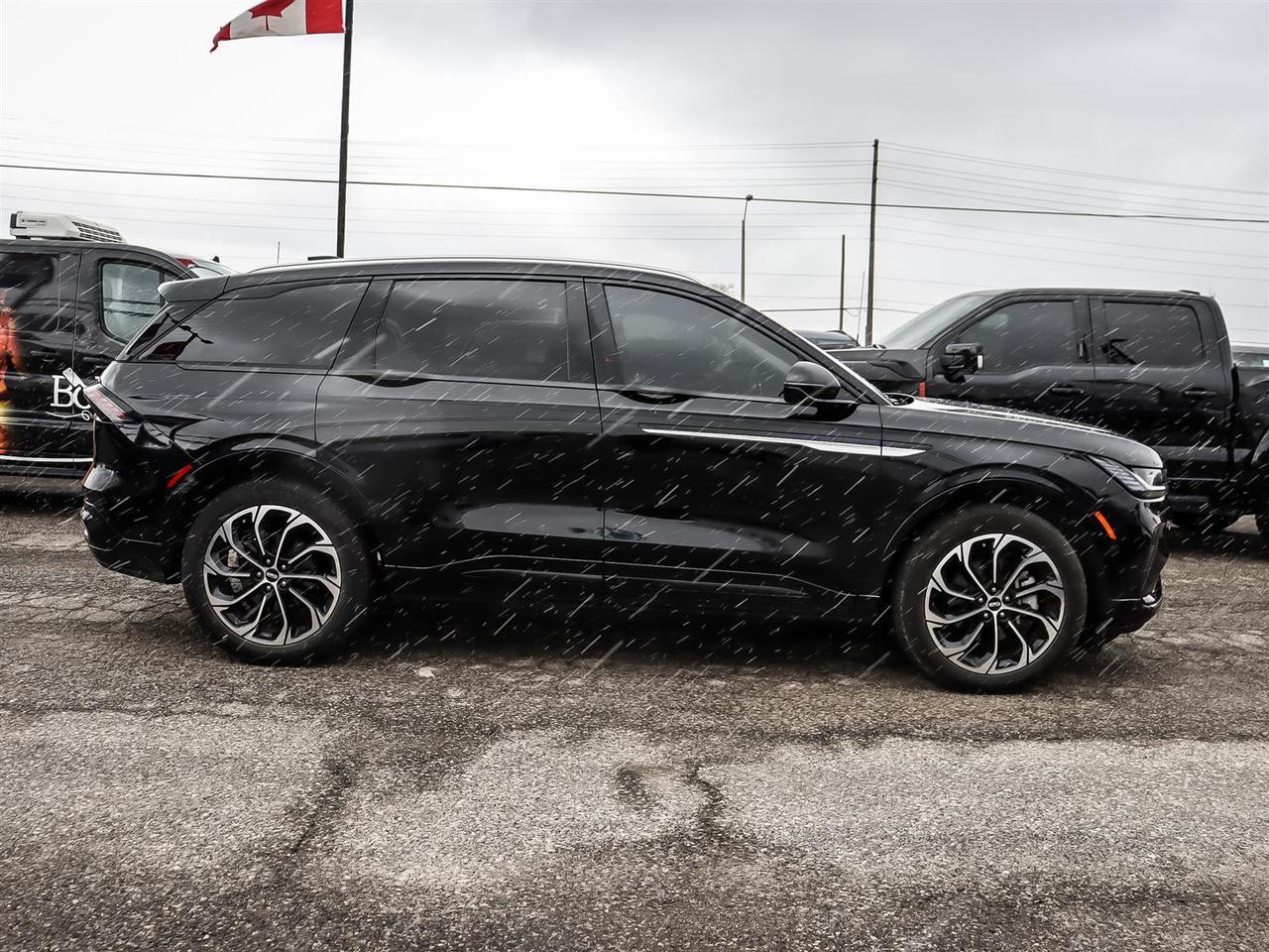 2025 Lincoln Nautilus Reserve | Hybrid |  Roof | Photo