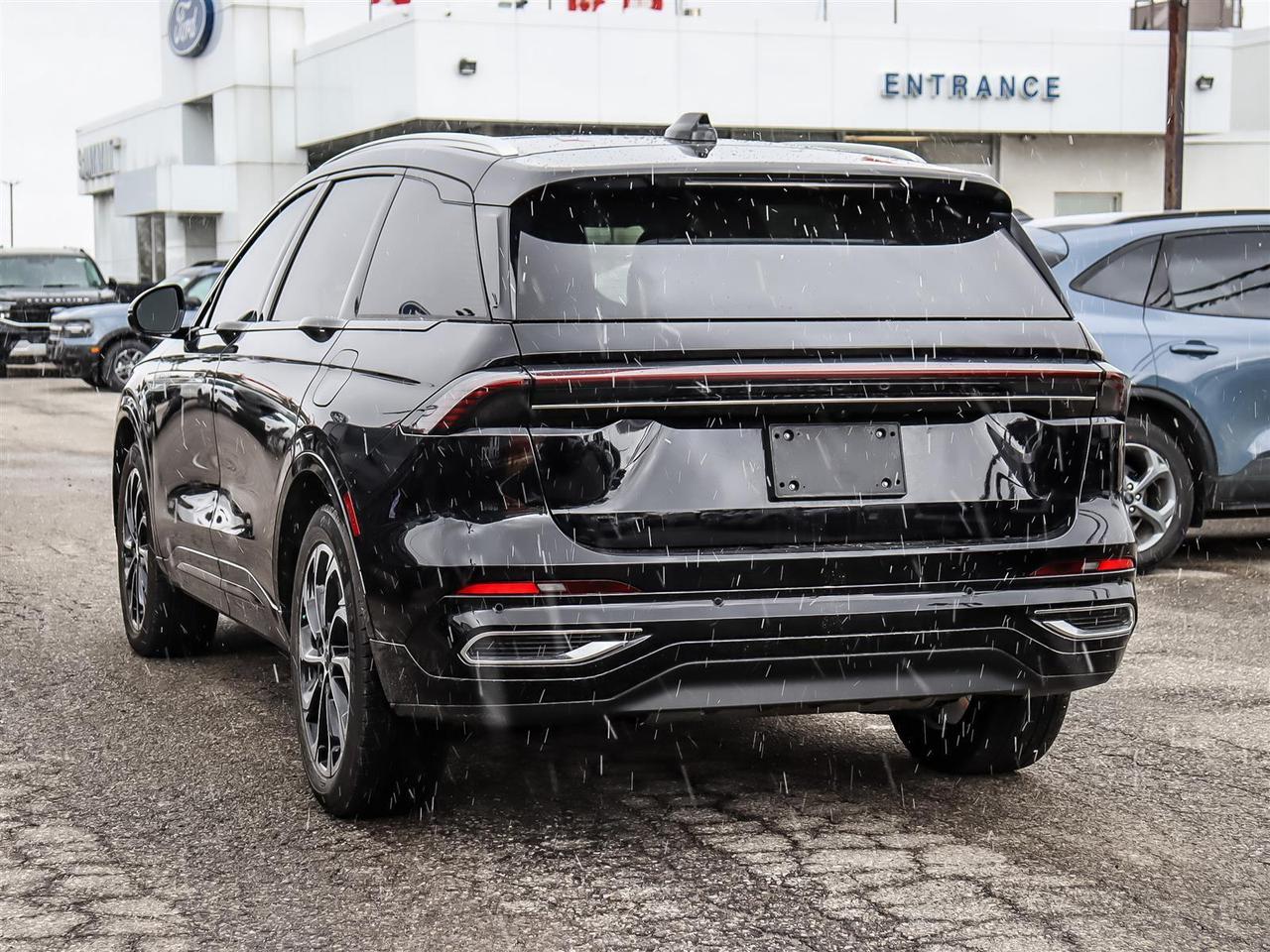 2025 Lincoln Nautilus Reserve | Hybrid |  Roof | Photo