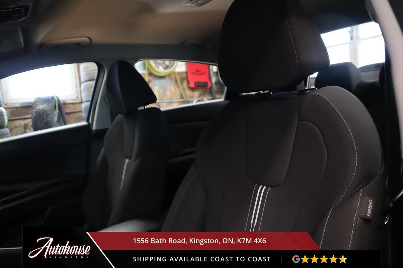 2022 Hyundai Elantra Preferred APPLE CARPLAY & ANDROID AUTO - REARVIEW CAM Photo