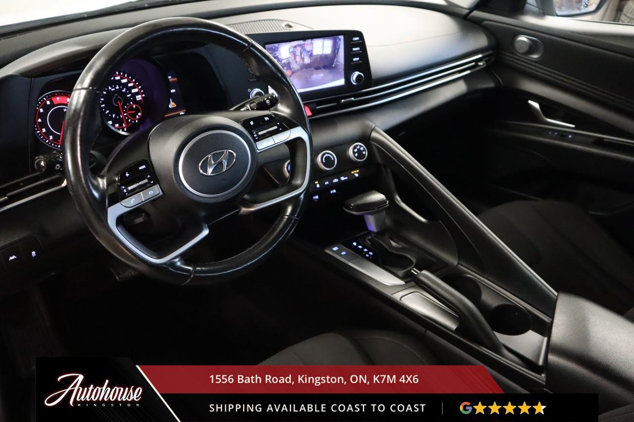 2022 Hyundai Elantra Preferred APPLE CARPLAY & ANDROID AUTO - REARVIEW CAM Photo