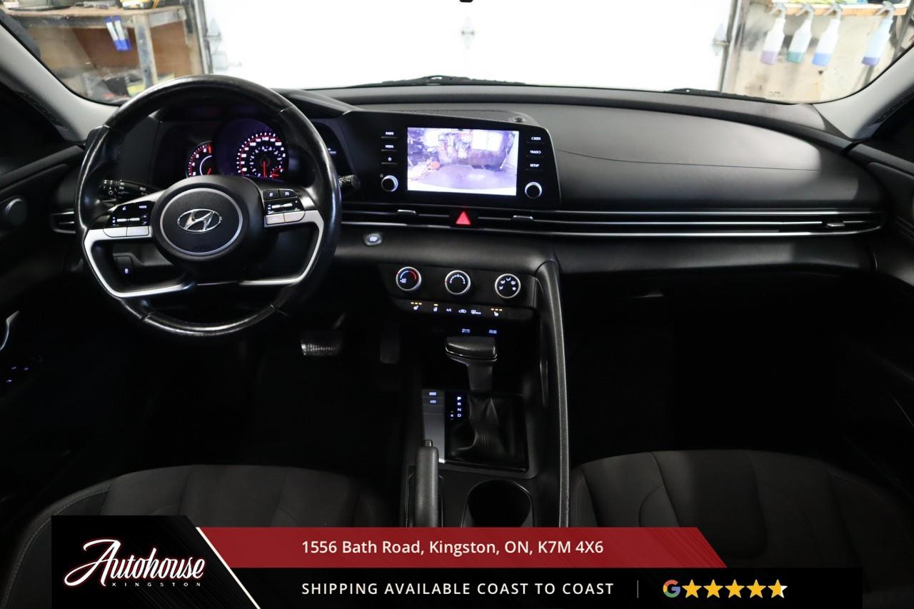 2022 Hyundai Elantra Preferred APPLE CARPLAY & ANDROID AUTO - REARVIEW CAM Photo
