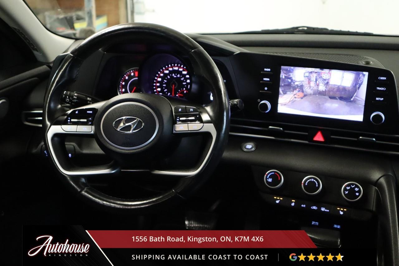 2022 Hyundai Elantra Preferred APPLE CARPLAY & ANDROID AUTO - REARVIEW CAM Photo