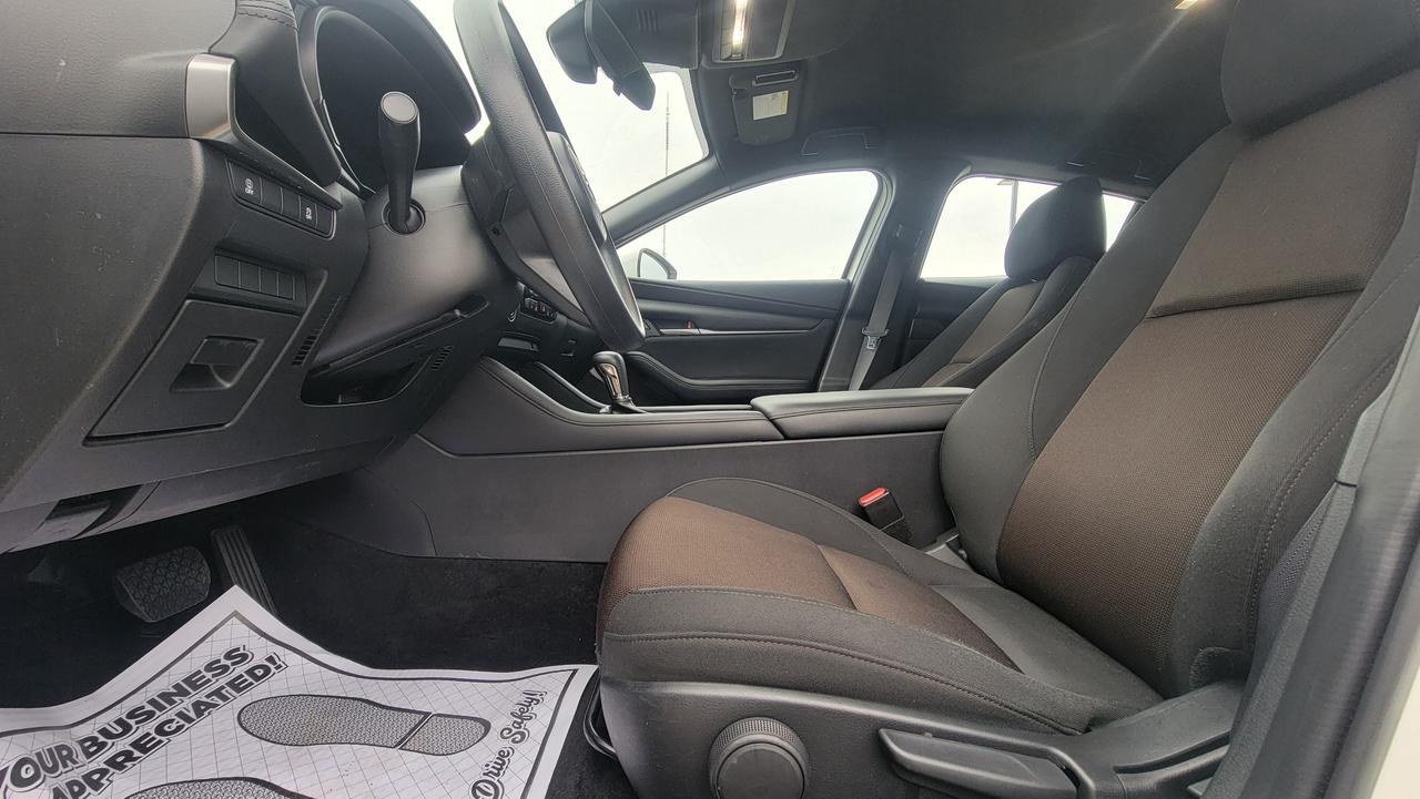 2021 Mazda MAZDA3 GX Photo