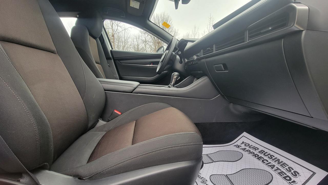 2021 Mazda MAZDA3 GX Photo