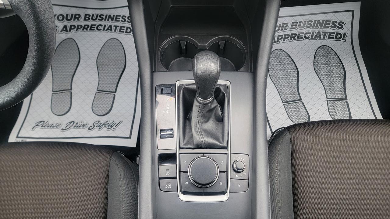 2021 Mazda MAZDA3 GX Photo