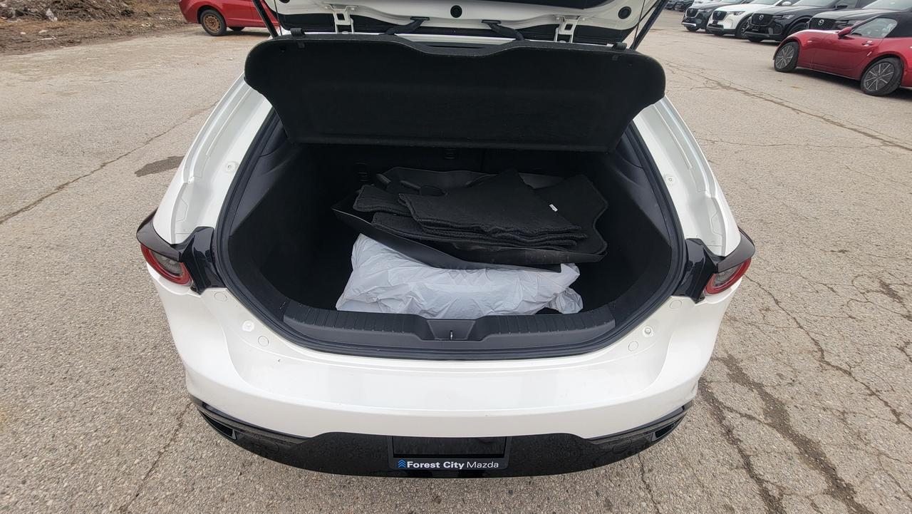 2021 Mazda MAZDA3 GX Photo