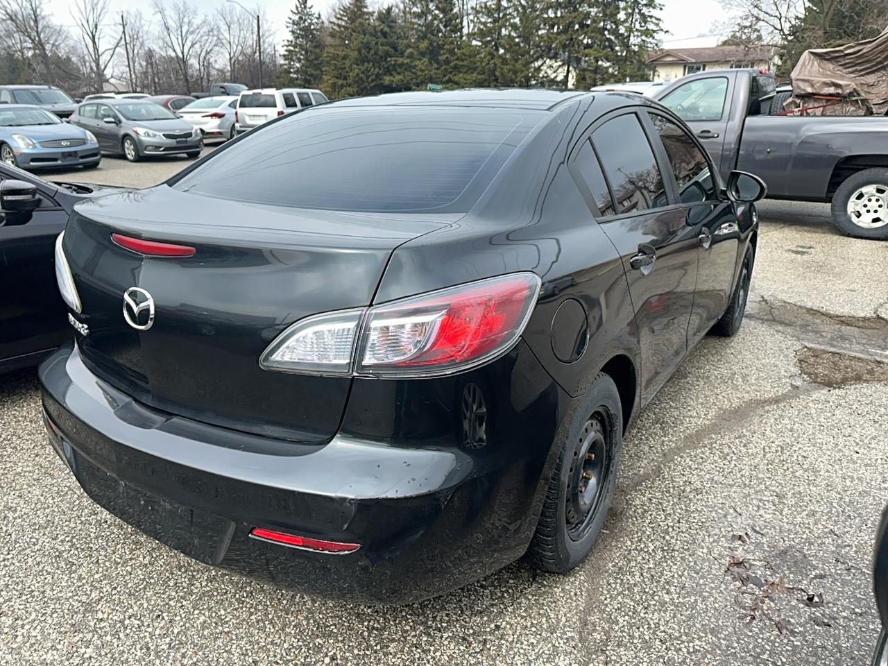2012 Mazda MAZDA3 GX Photo2