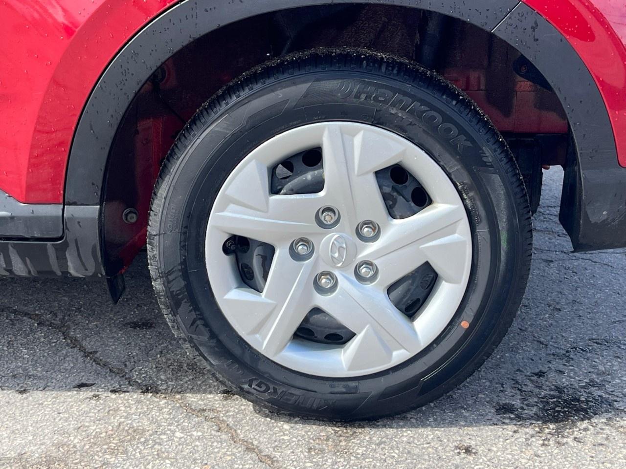 2023 Hyundai Venue Essential IVT Photo