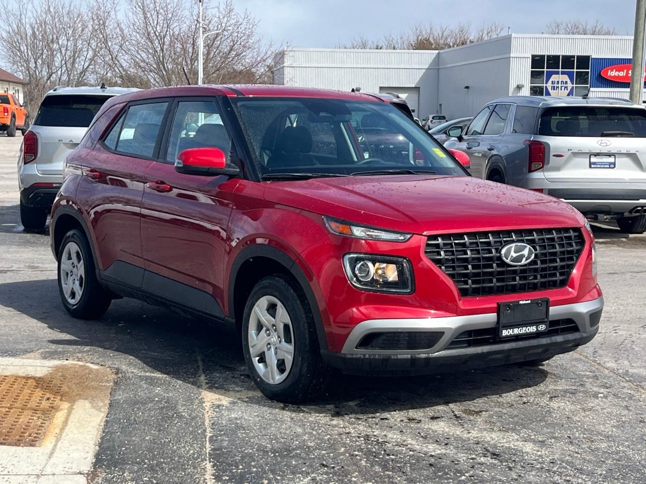 2023 Hyundai Venue Essential IVT Photo