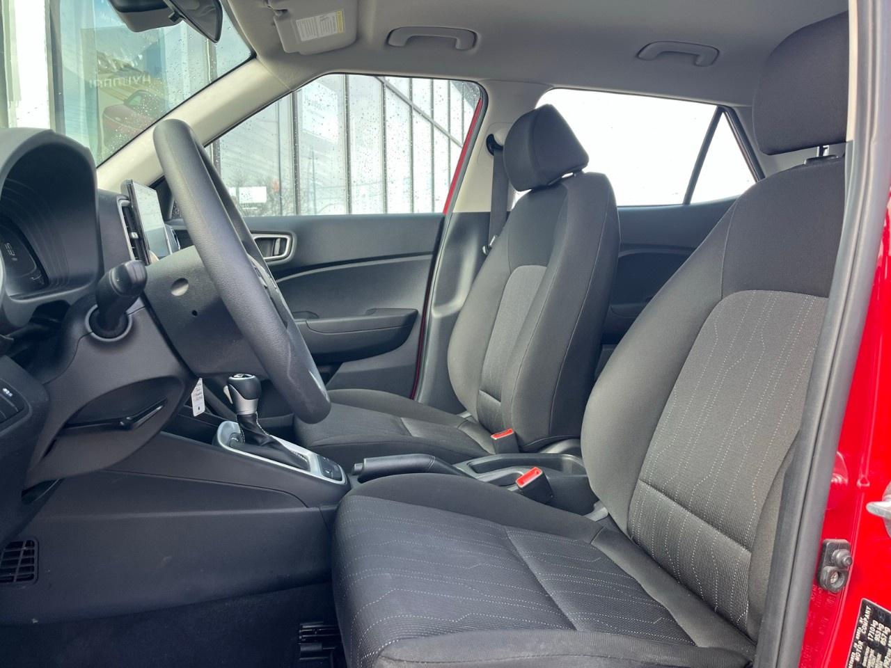 2023 Hyundai Venue Essential IVT Photo