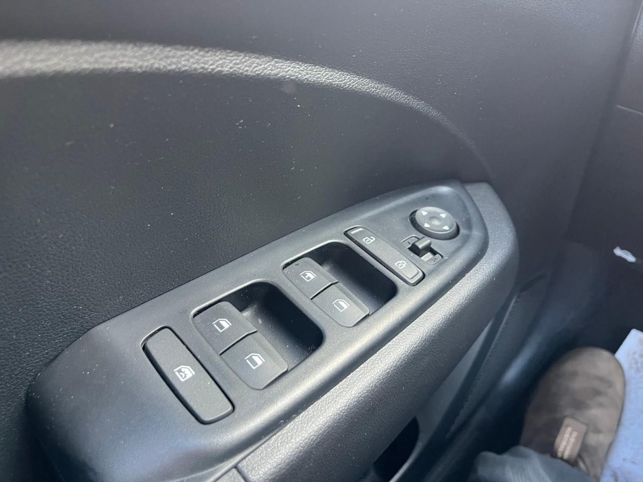 2023 Hyundai Venue Essential IVT Photo