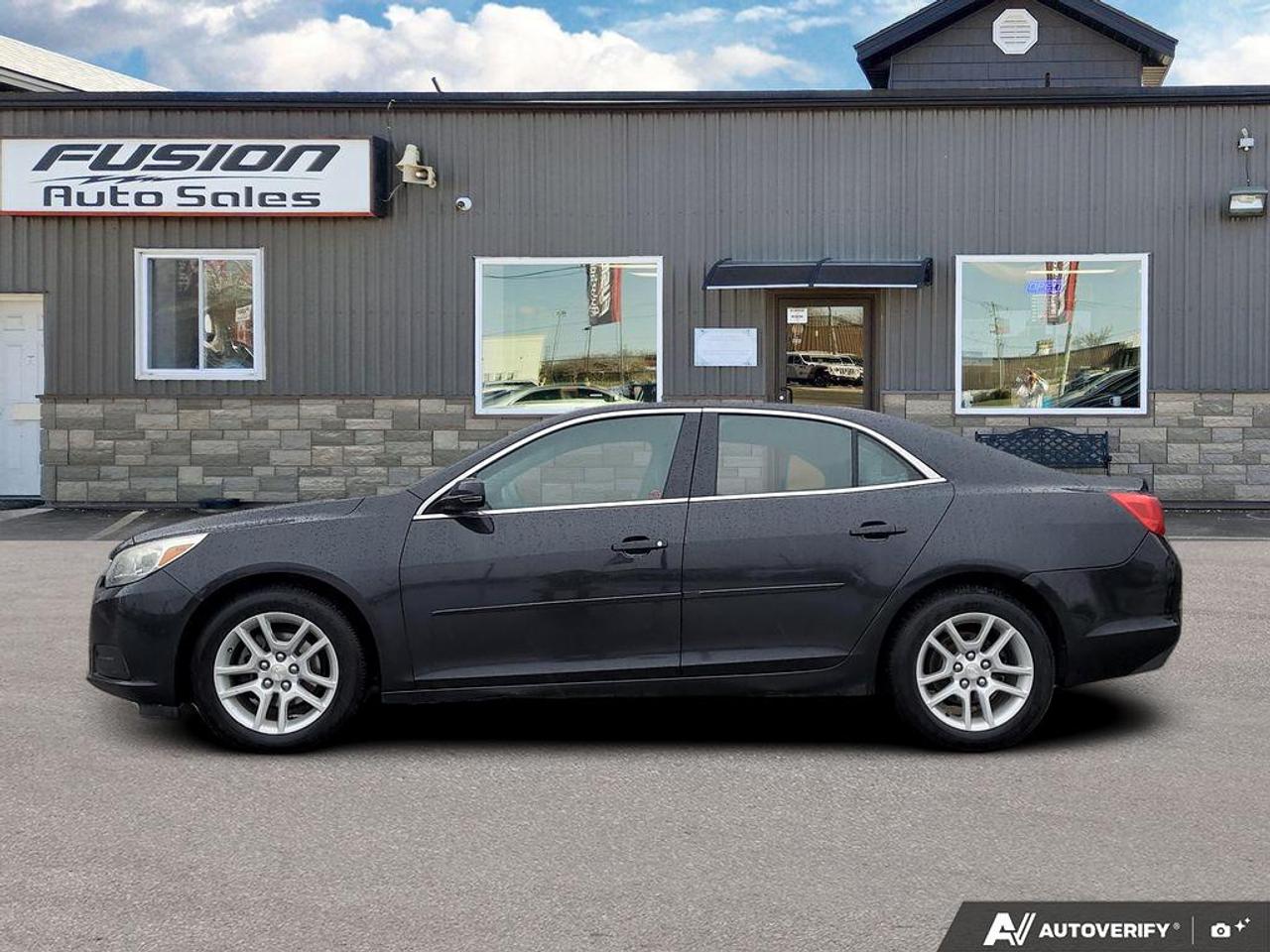 2015 Chevrolet Malibu LT-SUNROOF-REAR CAMERA-REMOTE START Photo2
