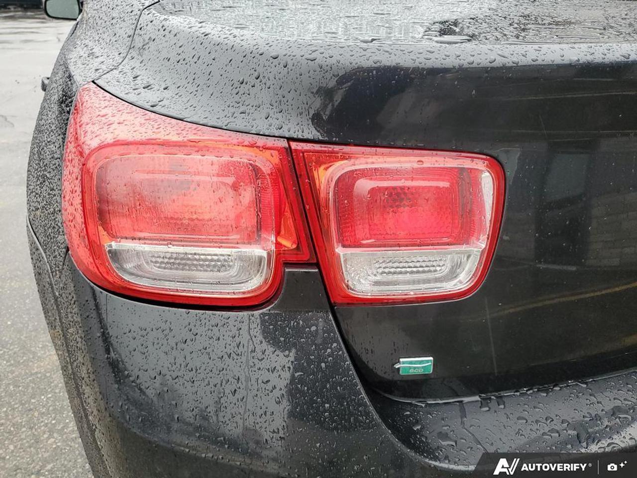 2015 Chevrolet Malibu LT-SUNROOF-REAR CAMERA-REMOTE START Photo