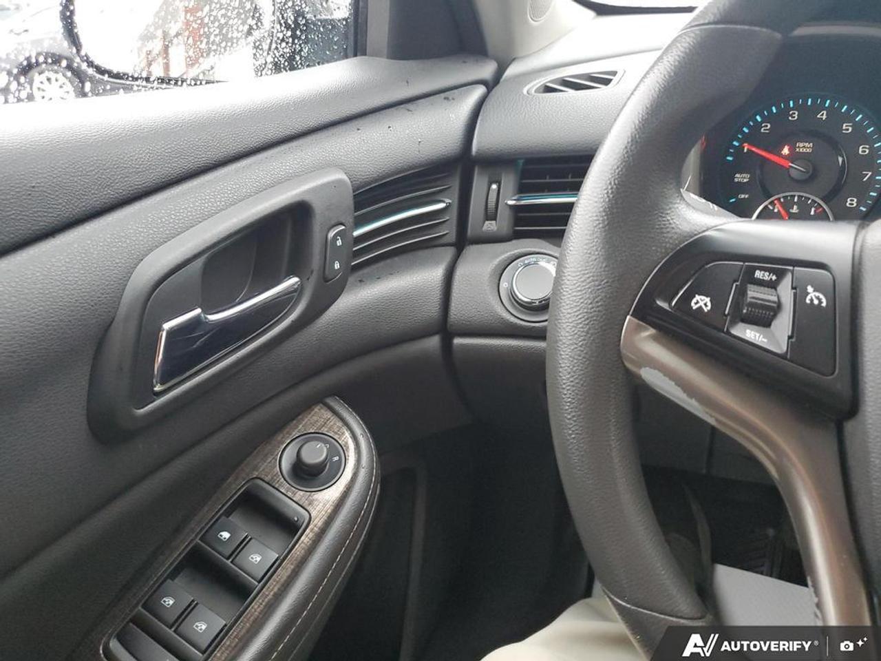 2015 Chevrolet Malibu LT-SUNROOF-REAR CAMERA-REMOTE START Photo