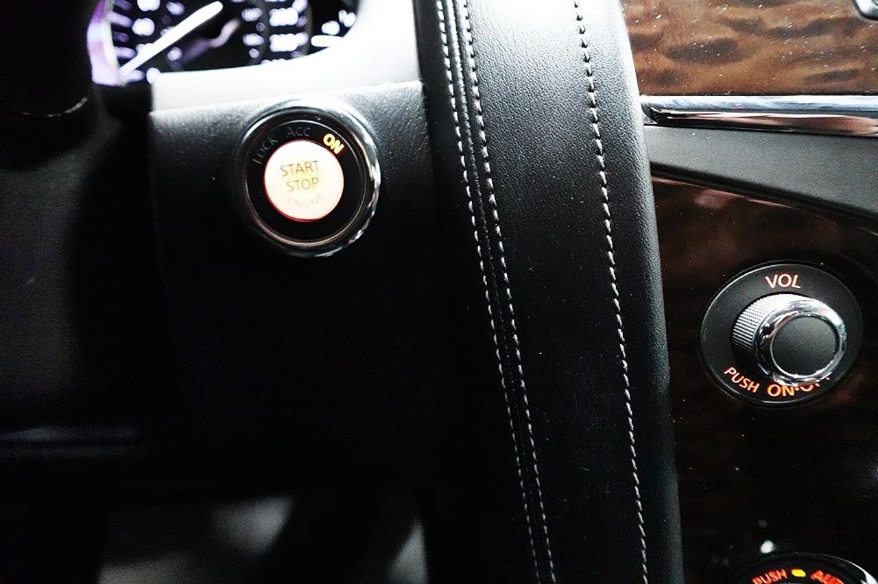 2018 Nissan Armada 4x4 SL DEALER MAINTAIN.NO ACCIDENT,8 PASS Photo