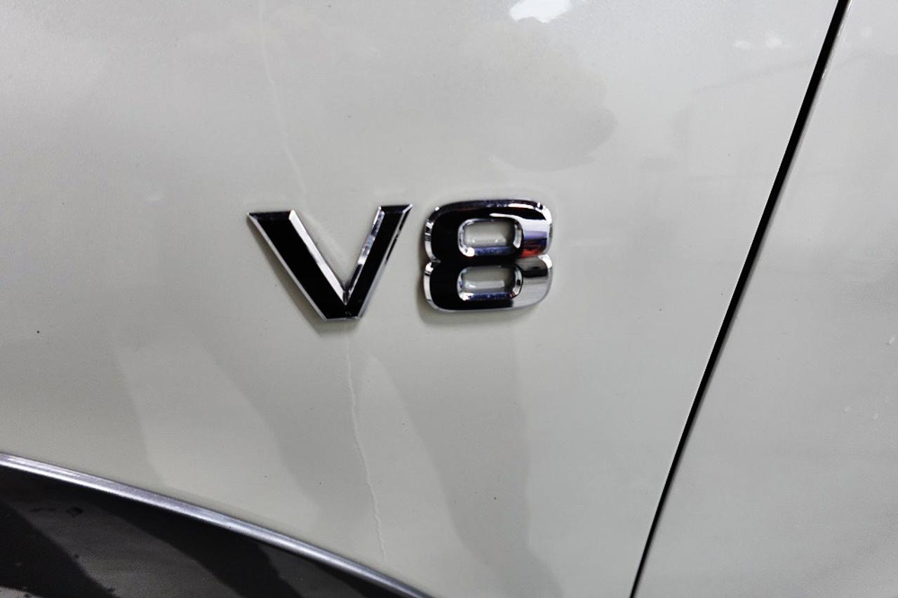 2018 Nissan Armada 4x4 SL DEALER MAINTAIN.NO ACCIDENT,8 PASS Photo