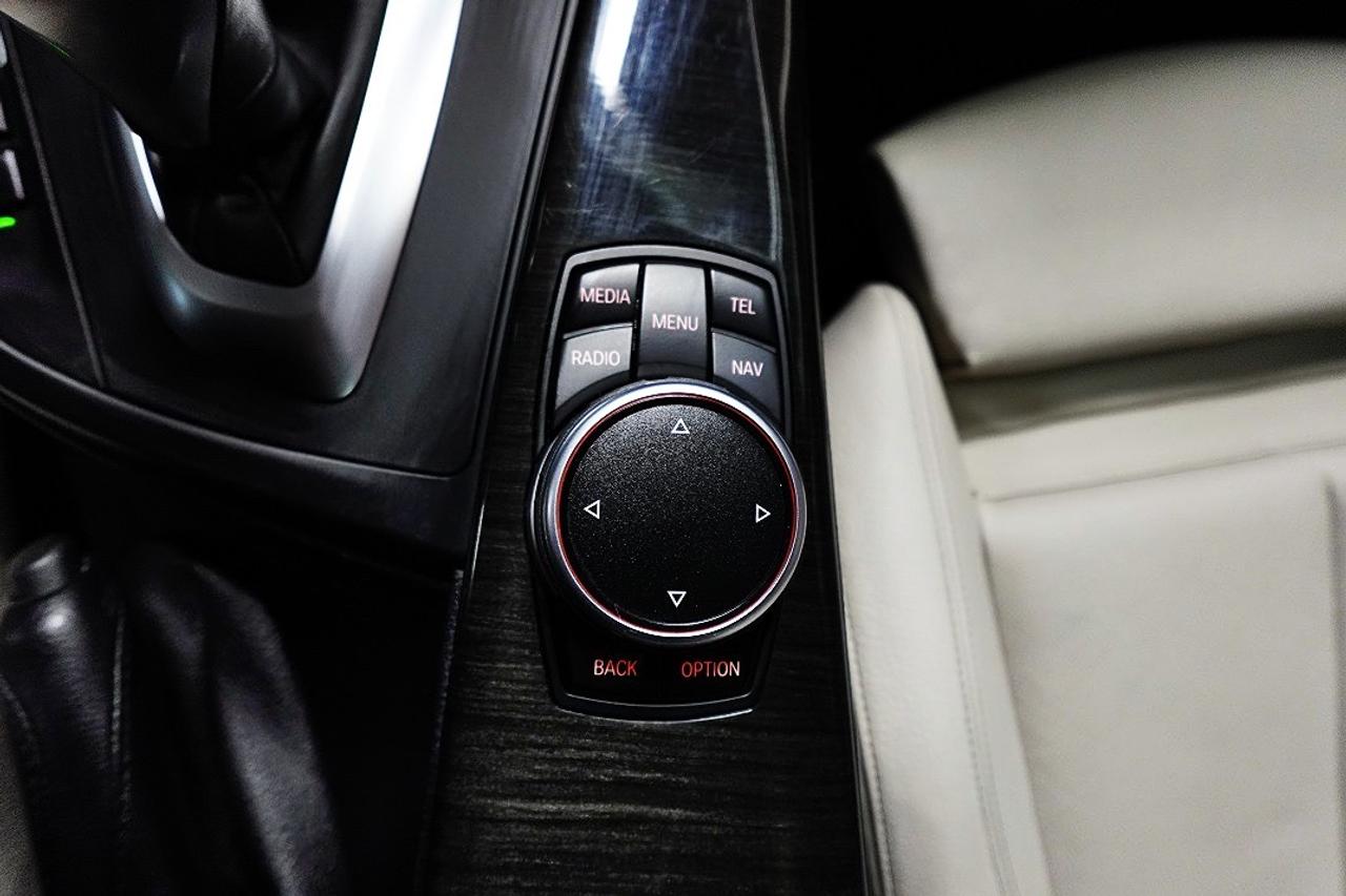 2016 BMW 3 Series 328i xDrive Gran Turismo AWD,NO ACCIDENT,LOW KM Photo