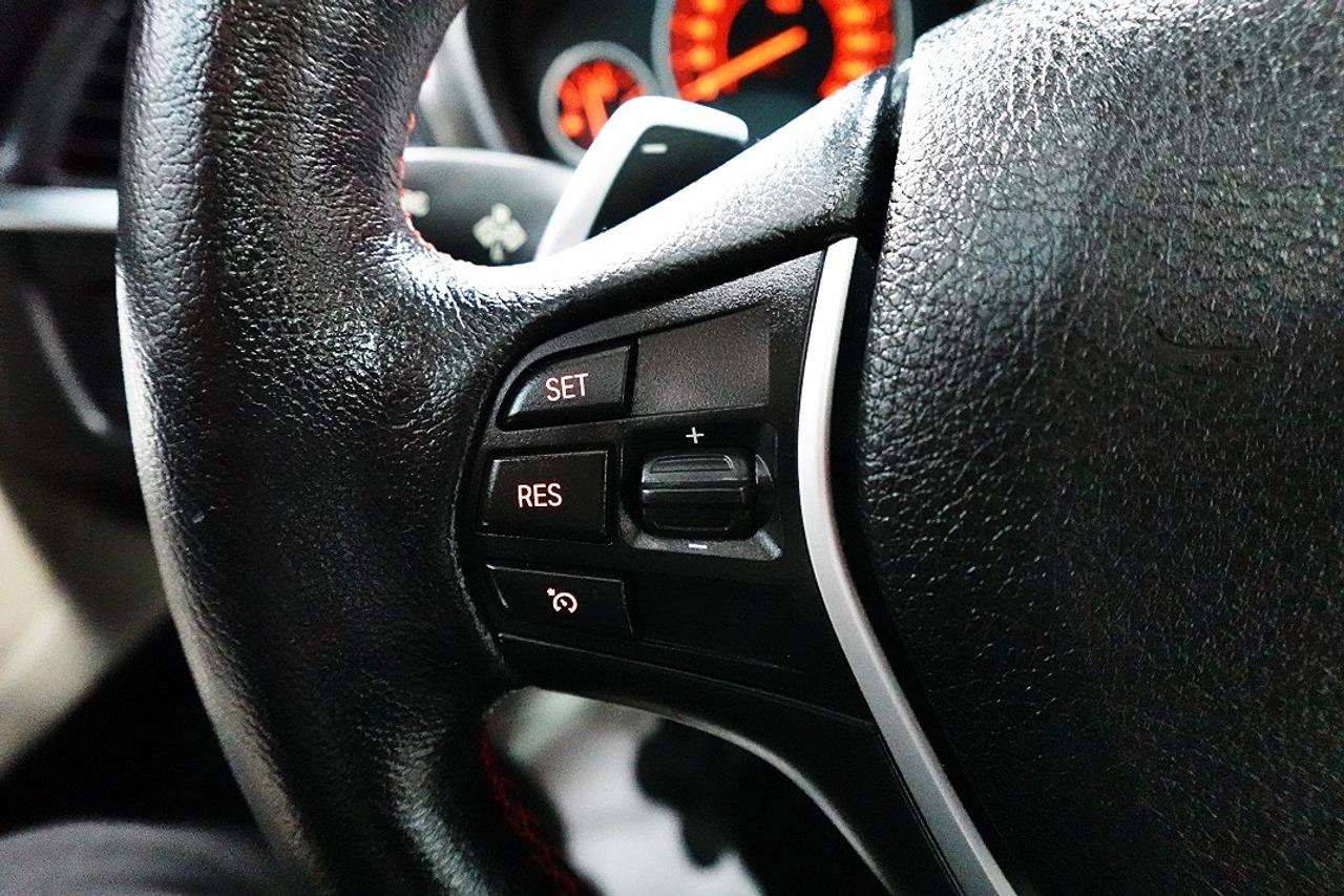 2016 BMW 3 Series 328i xDrive Gran Turismo AWD,NO ACCIDENT,LOW KM Photo