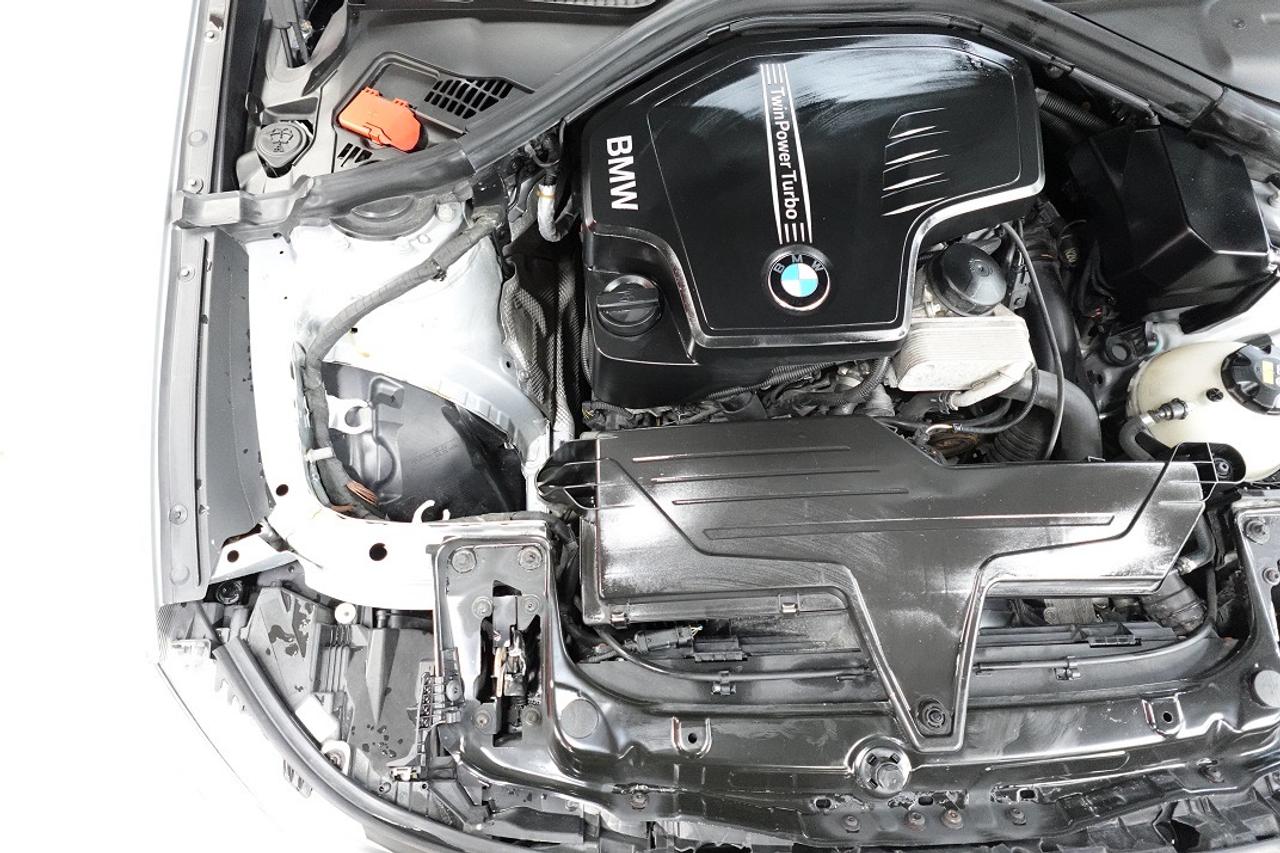 2016 BMW 3 Series 328i xDrive Gran Turismo AWD,NO ACCIDENT,LOW KM Photo