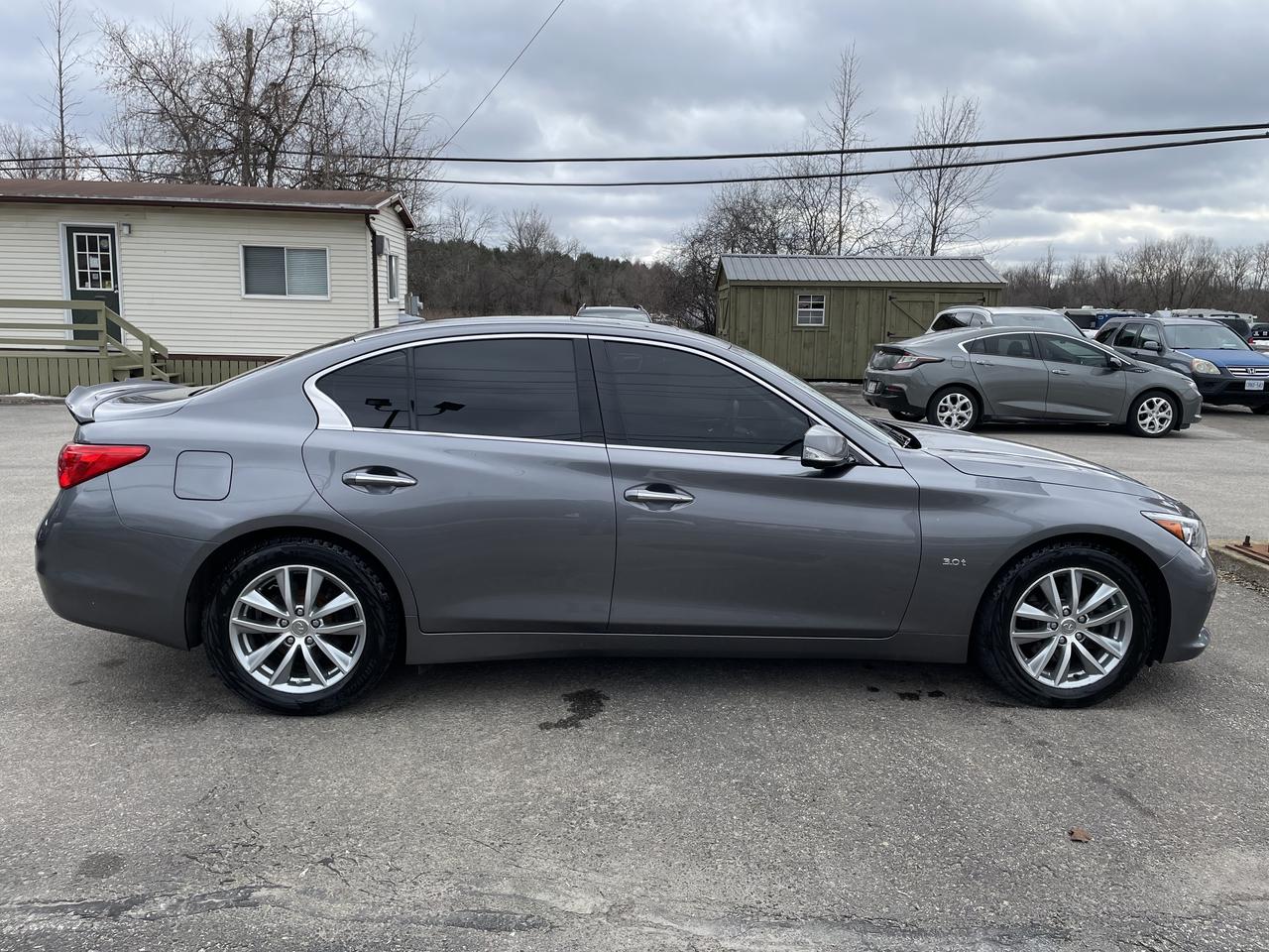 2017 Infiniti Q50 3.0T Photo