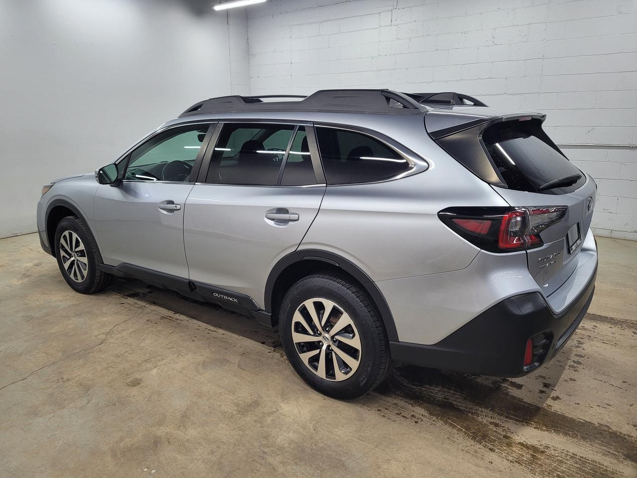 2022 Subaru Outback Touring Photo4