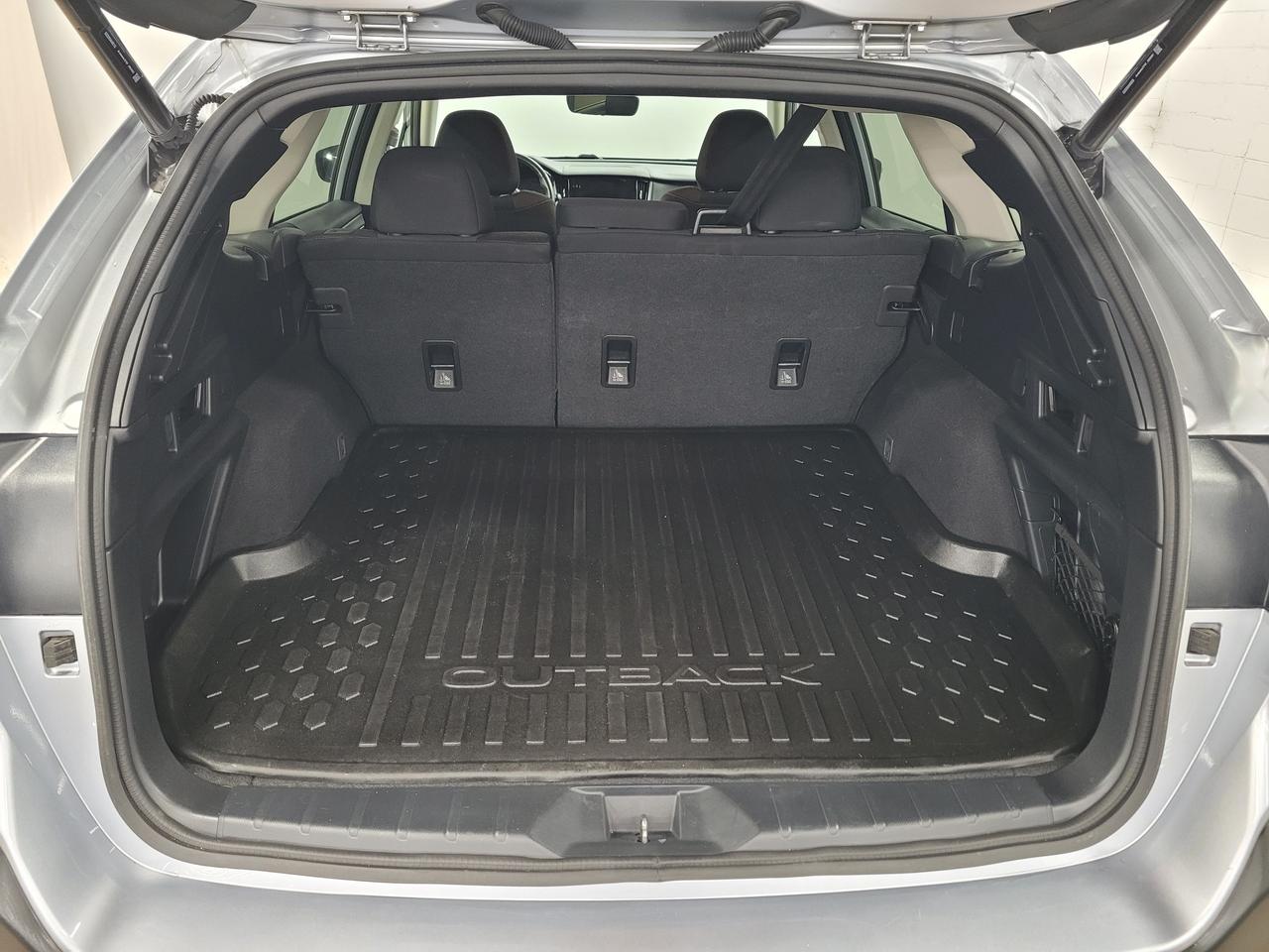 2022 Subaru Outback Touring Photo26