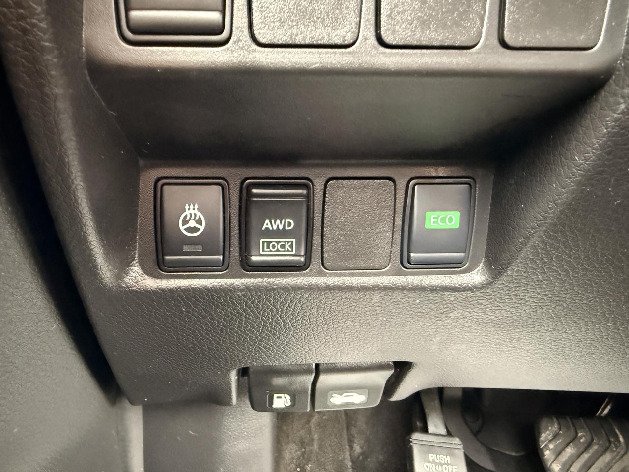 2018 Nissan Qashqai AWD SV CVT Photo