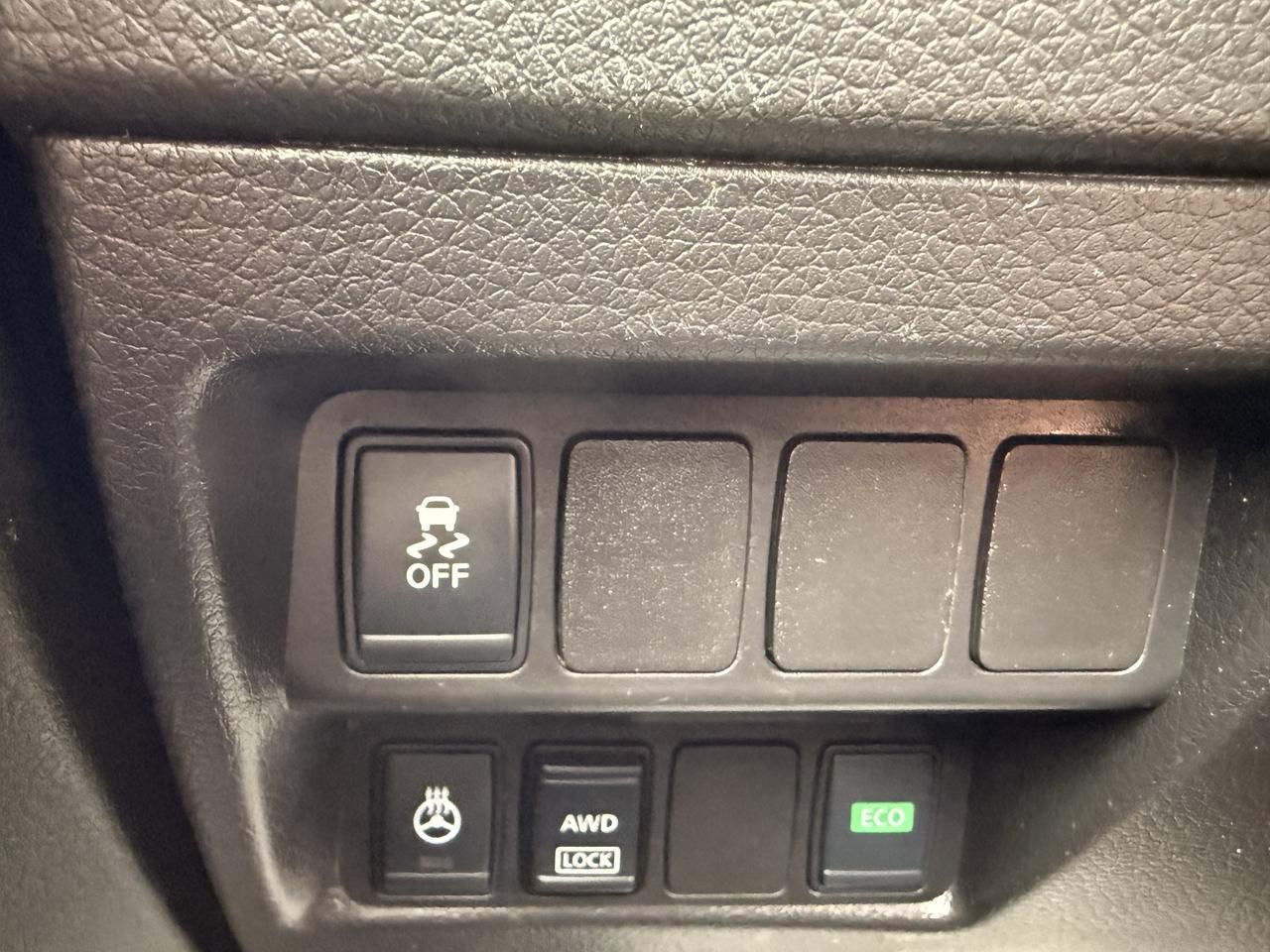 2018 Nissan Qashqai AWD SV CVT Photo