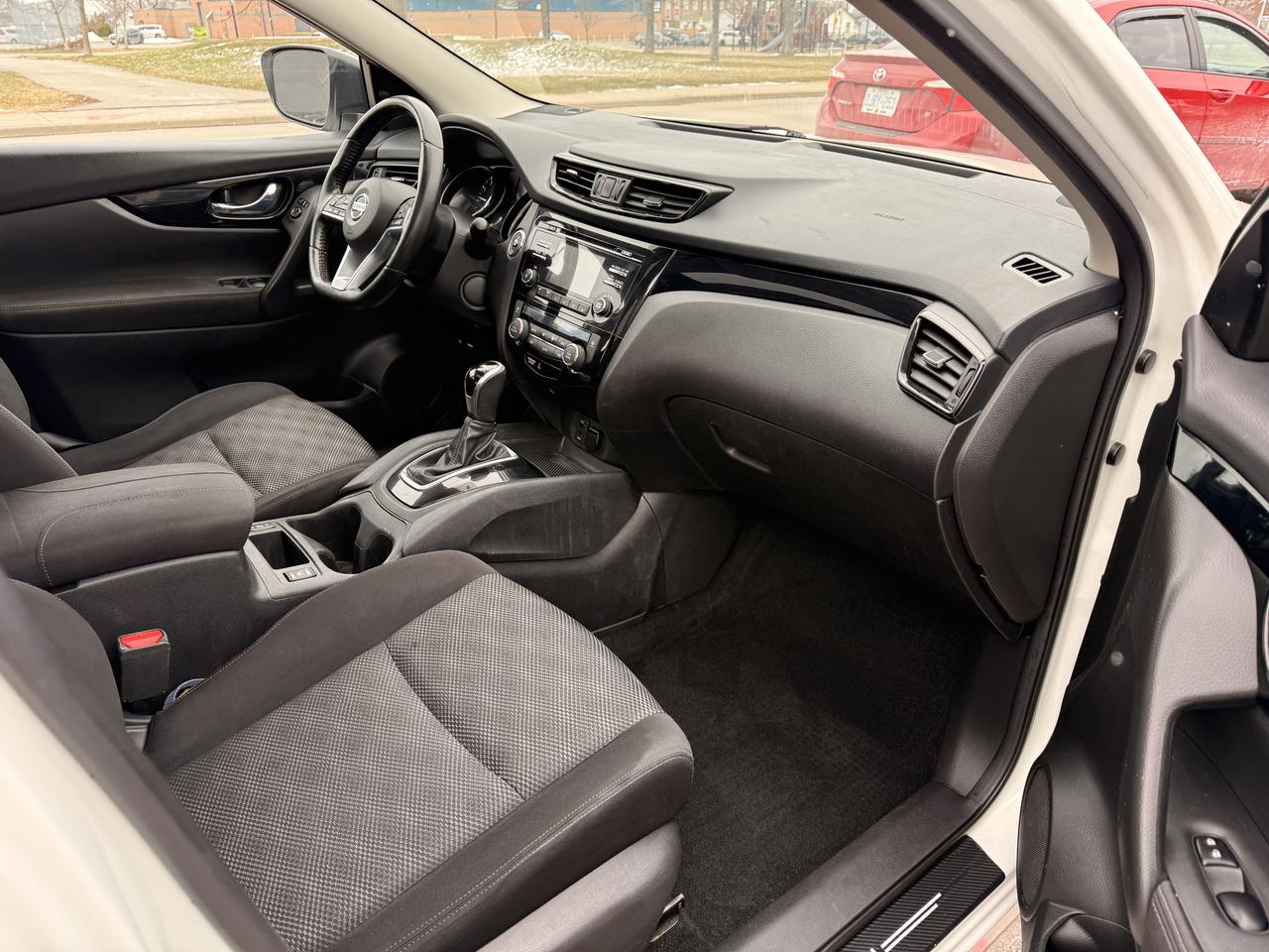 2018 Nissan Qashqai AWD SV CVT Photo