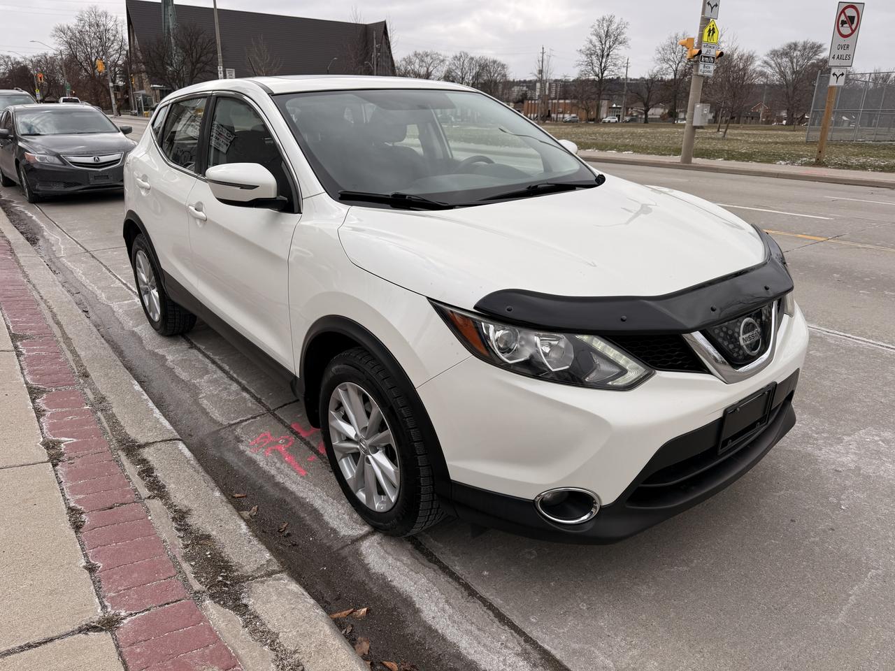 2018 Nissan Qashqai AWD SV CVT Photo4