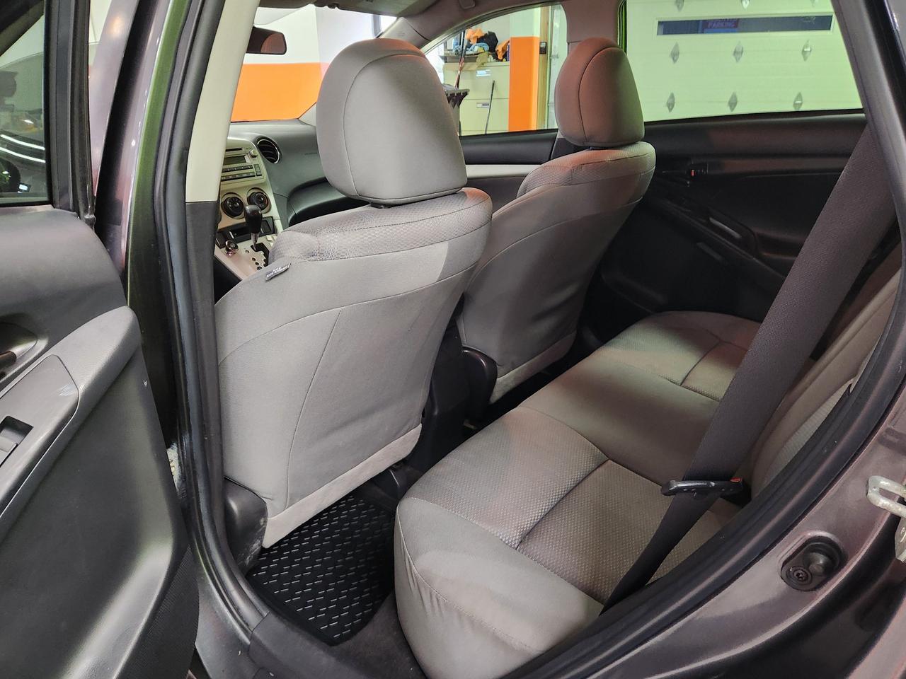 2011 Toyota Matrix Auto No Accidents A/C Power Windows Clean Photo