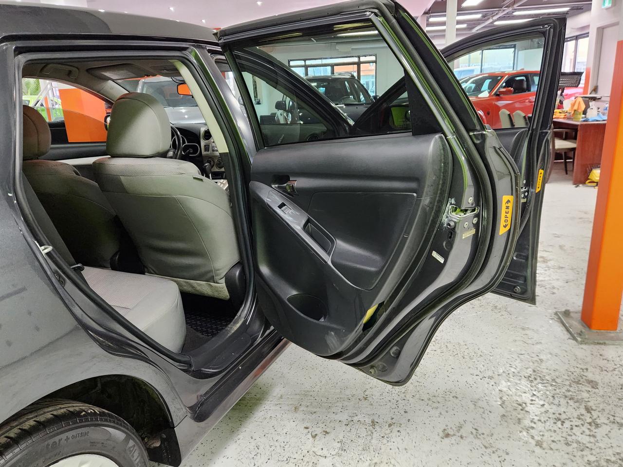 2011 Toyota Matrix Auto No Accidents A/C Power Windows Clean Photo