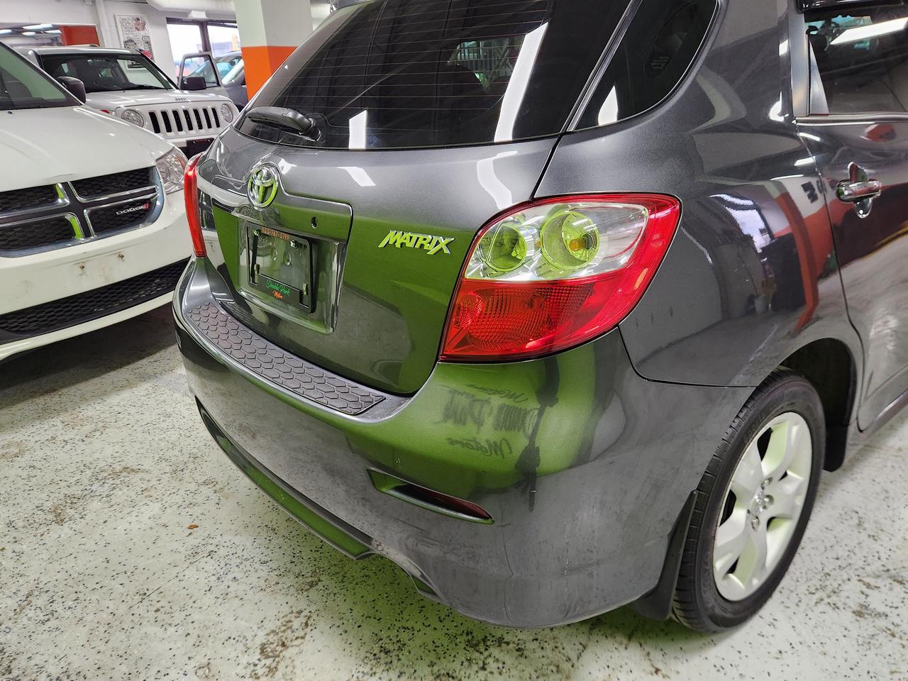 2011 Toyota Matrix Auto No Accidents A/C Power Windows Clean Photo