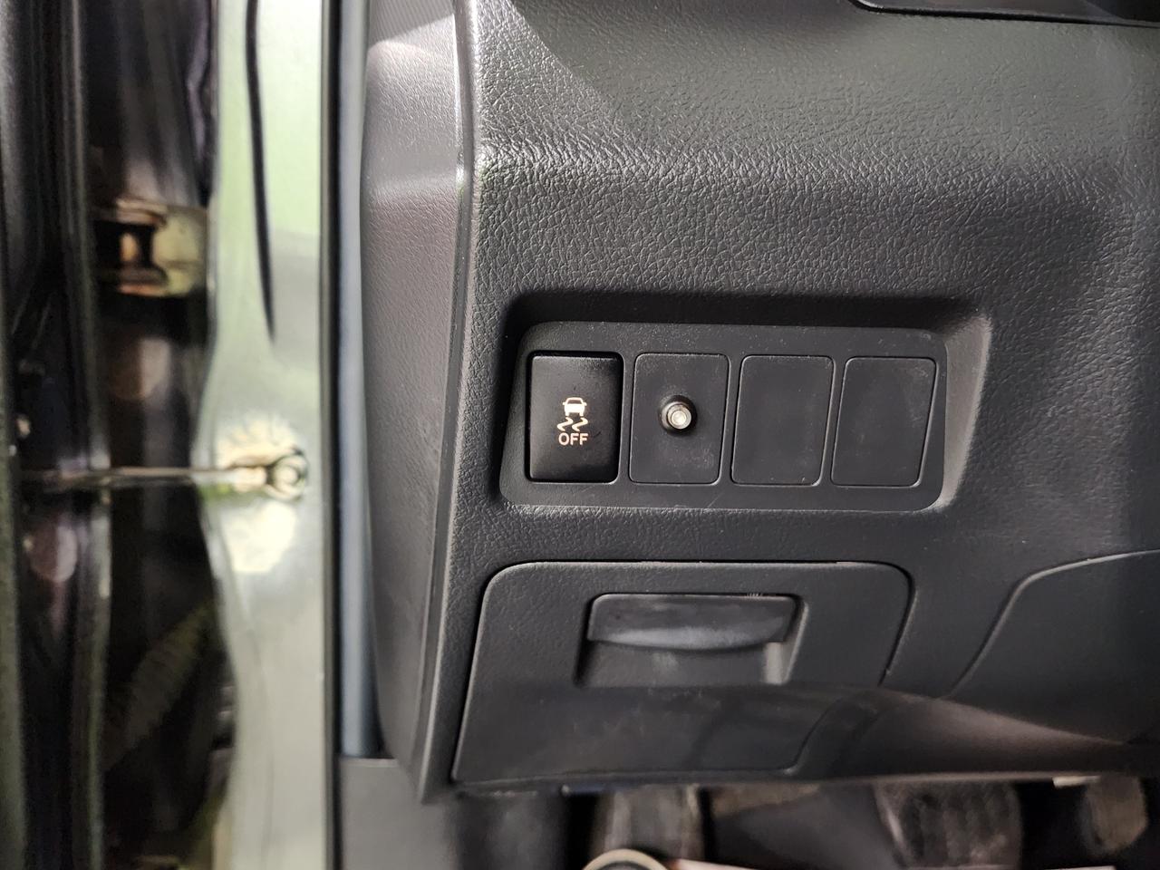 2011 Toyota Matrix Auto No Accidents A/C Power Windows Clean Photo