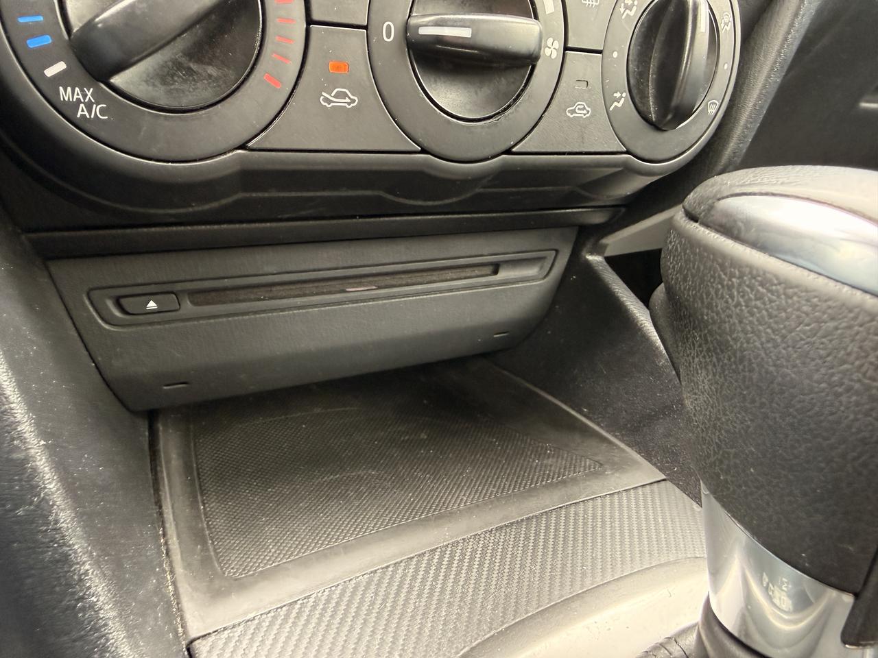 2015 Mazda MAZDA3 GX Photo