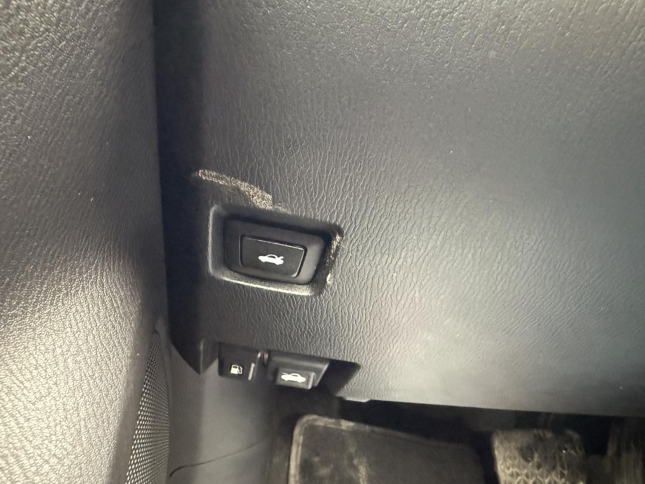 2015 Mazda MAZDA3 GX Photo