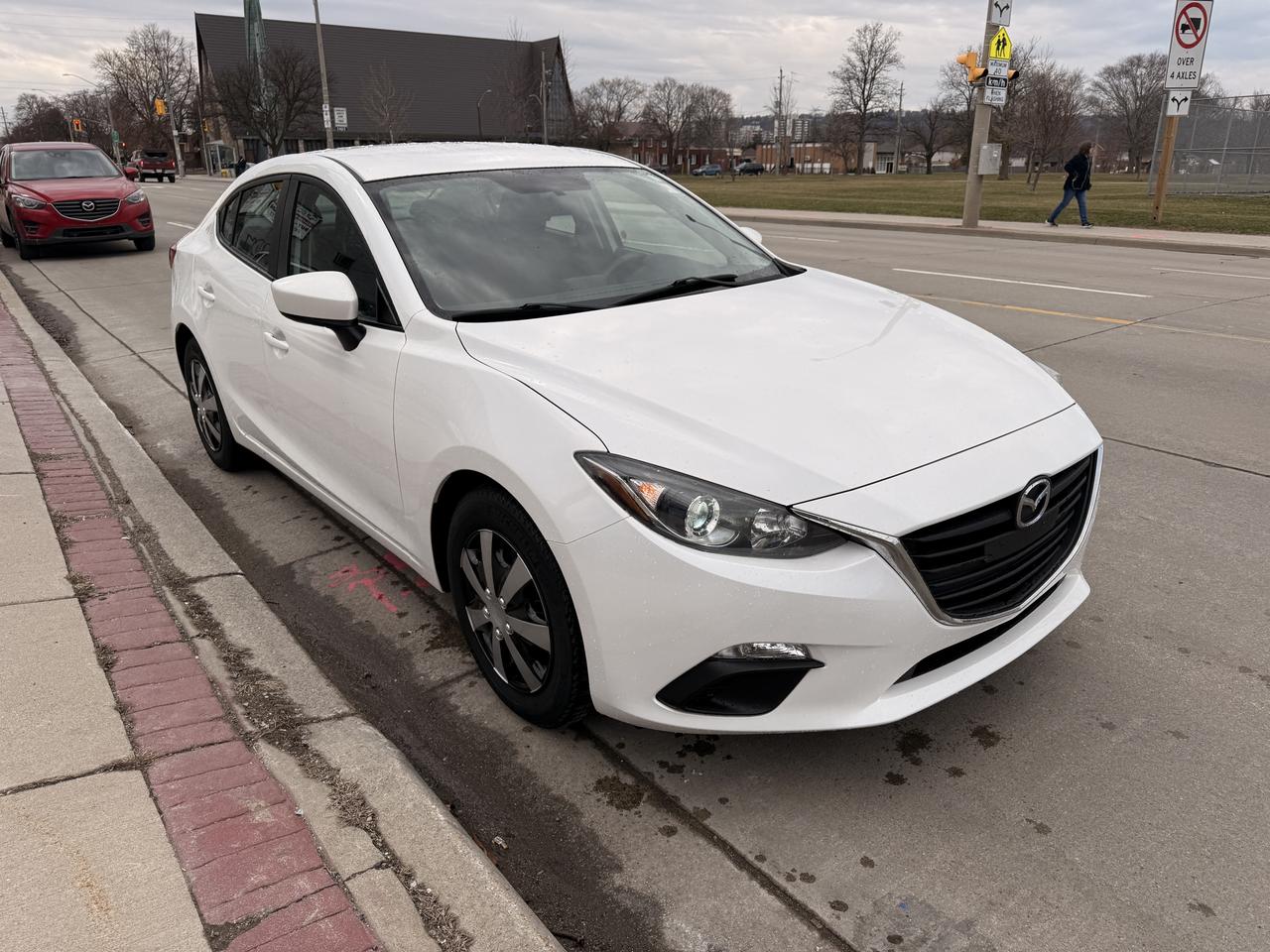 2015 Mazda MAZDA3 GX Photo4