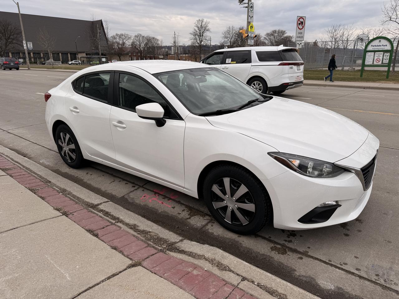 2015 Mazda MAZDA3 GX Photo