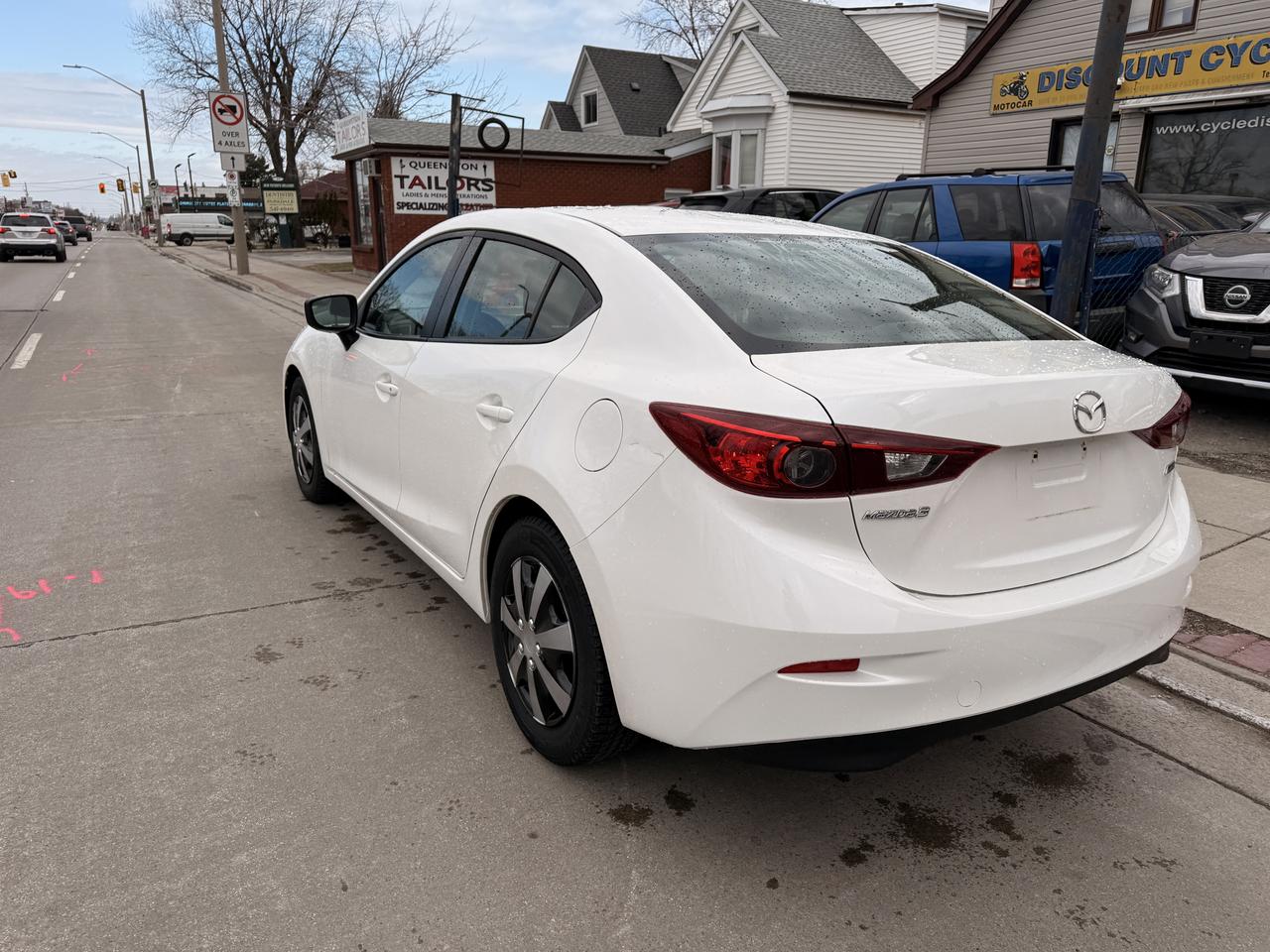 2015 Mazda MAZDA3 GX Photo