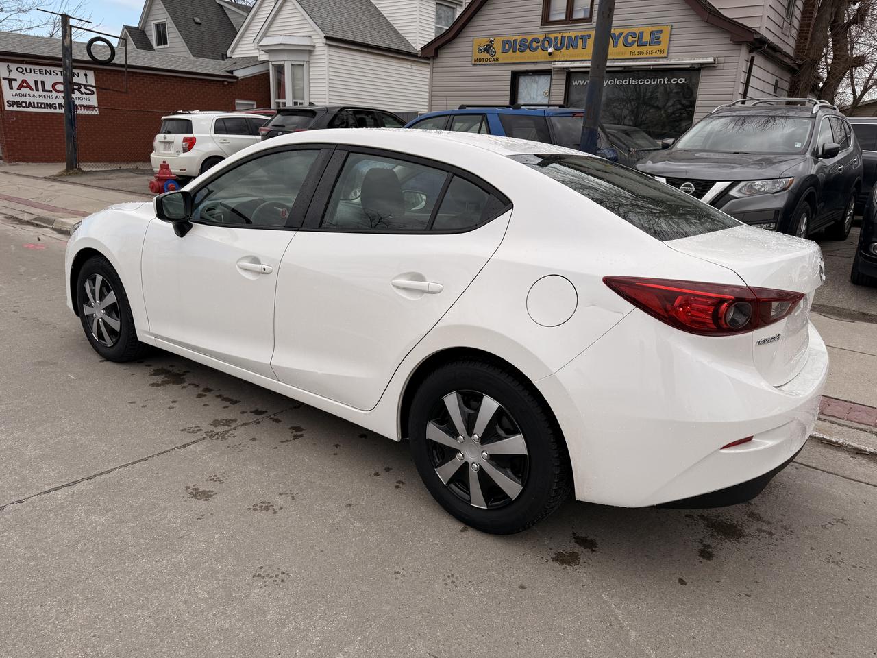 2015 Mazda MAZDA3 GX Photo