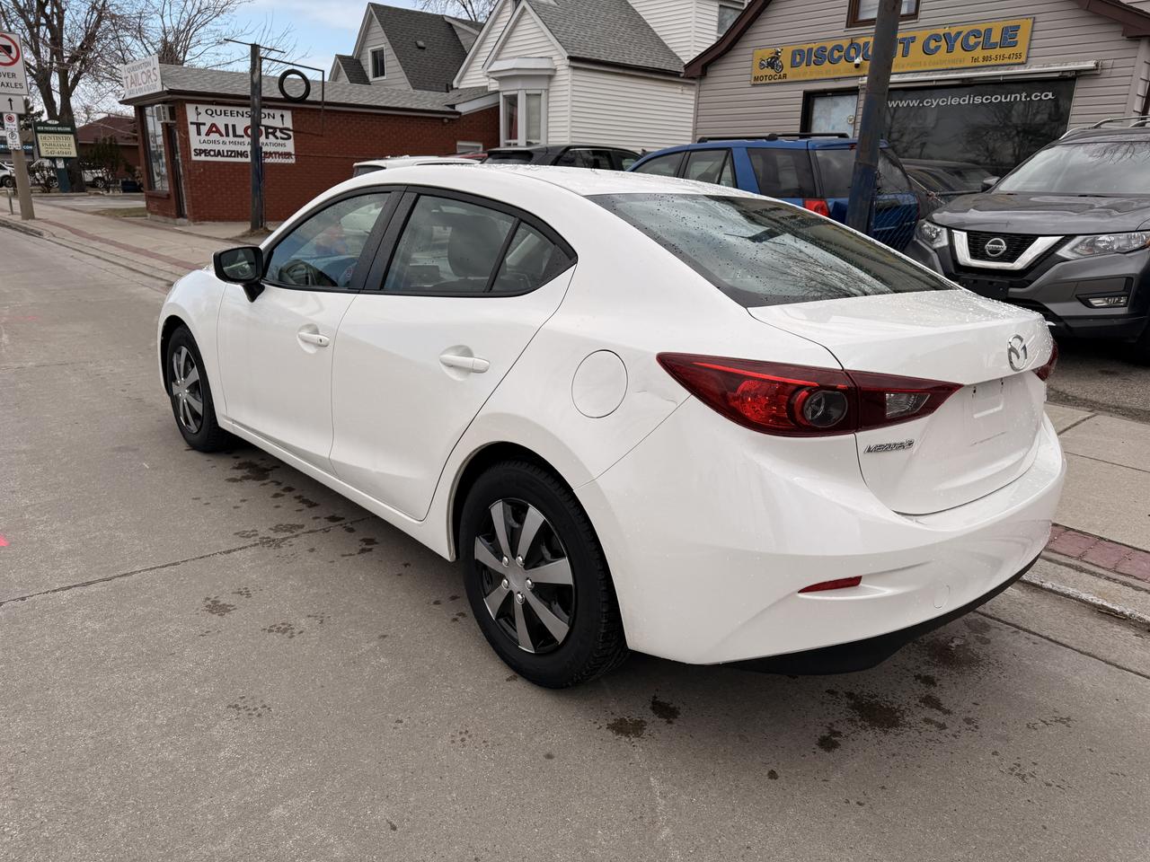 2015 Mazda MAZDA3 GX Photo