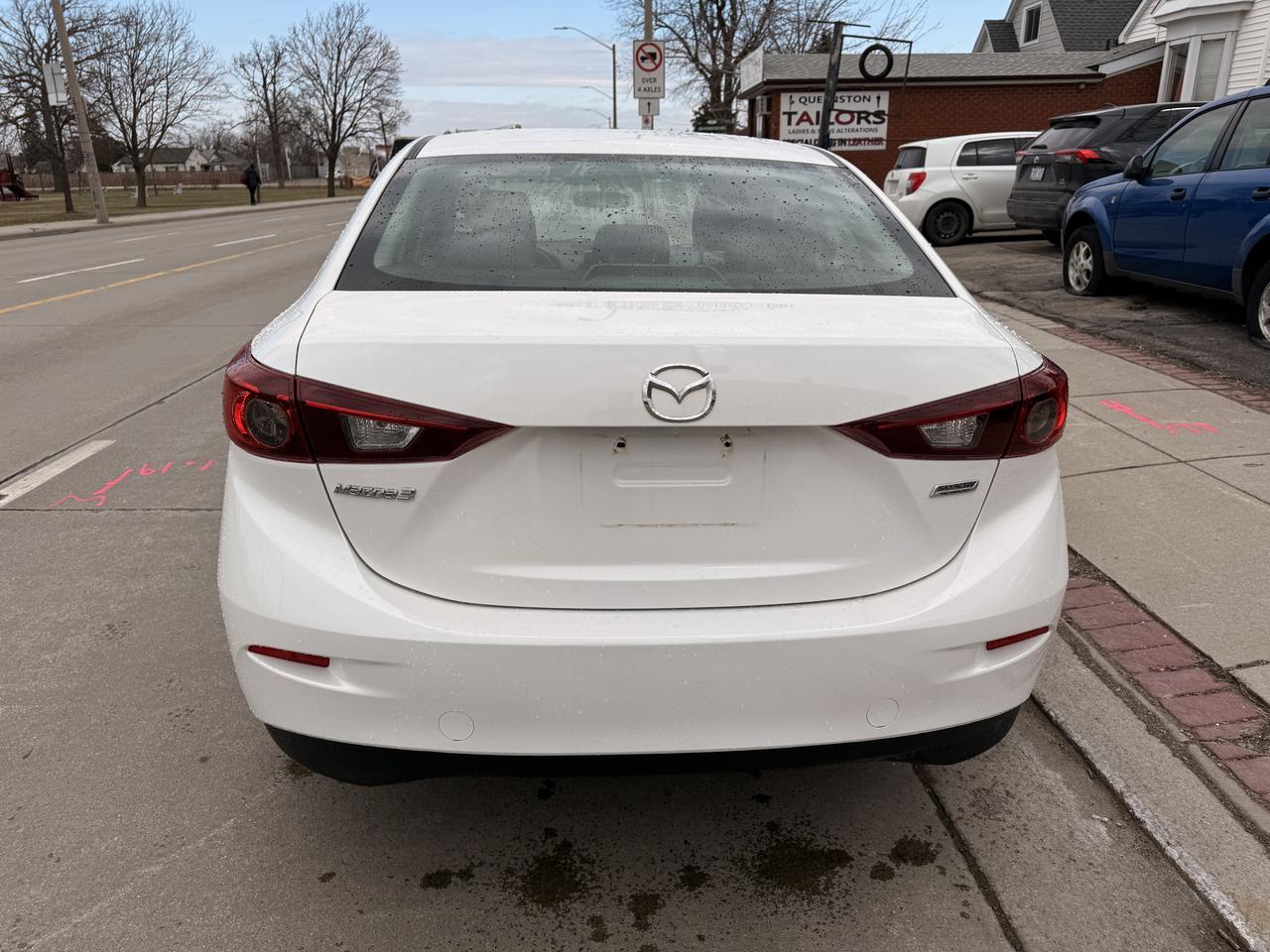 2015 Mazda MAZDA3 GX Photo