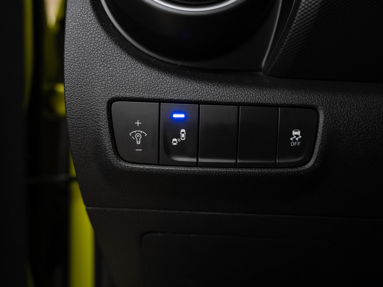 2020 Hyundai KONA TREND AWD | Pano roof | ACC | BSM | CarPlay