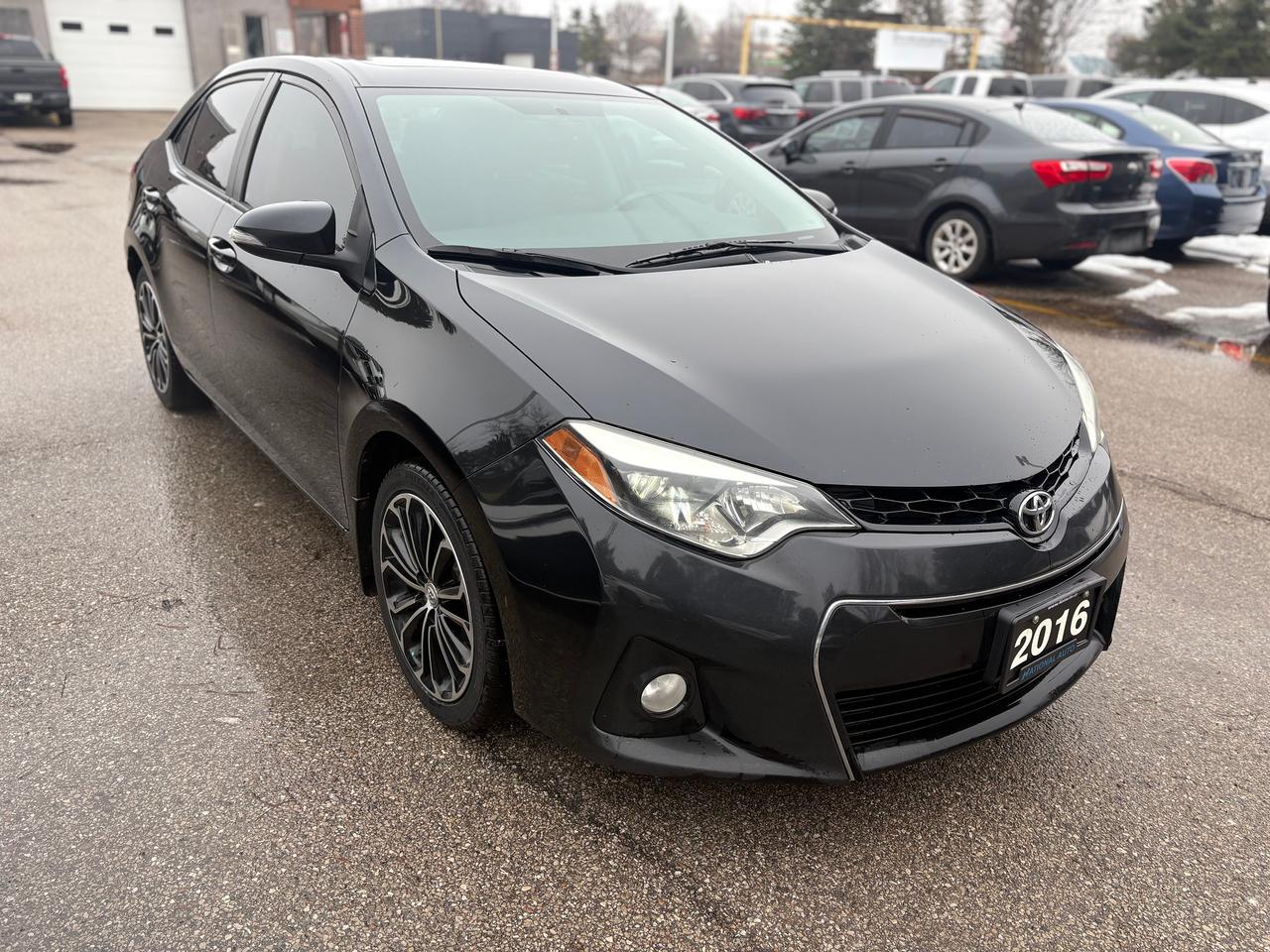 2016 Toyota Corolla LEATHER,ALLOY WHEELS,SUNROOF,NO ACCIDENT,CERTIFIED Photo