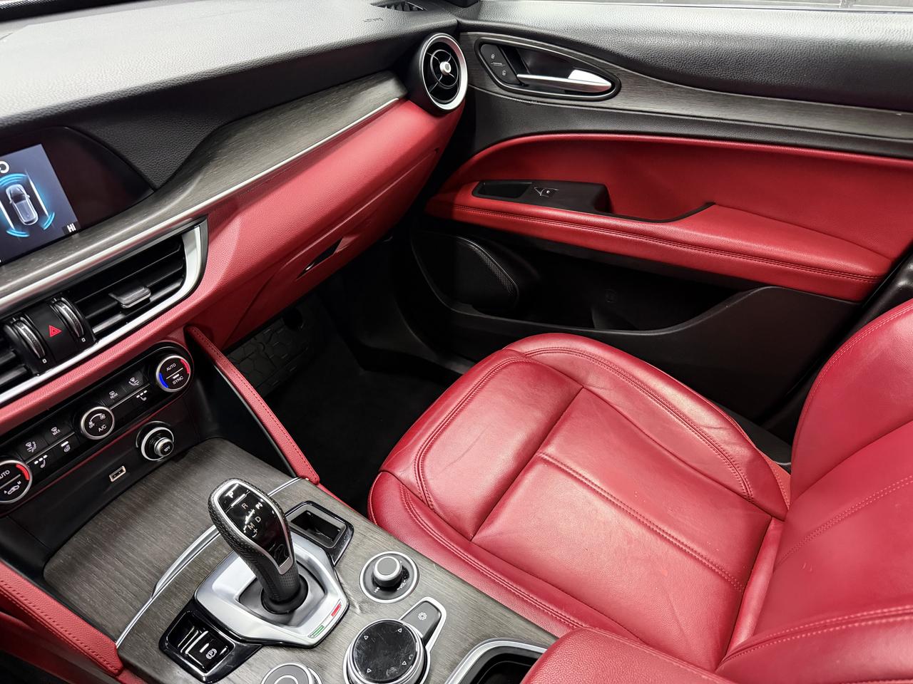 2021 Alfa Romeo Stelvio TI|NAV|BACKUP|BSM|LKA|ACC|FCW|PANO|CARPLAY| Photo