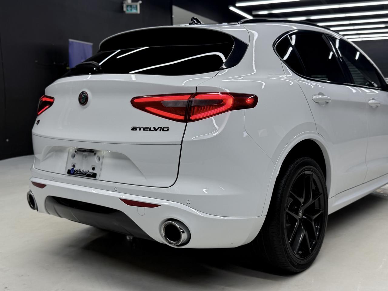 2021 Alfa Romeo Stelvio TI|NAV|BACKUP|BSM|LKA|ACC|FCW|PANO|CARPLAY| Photo